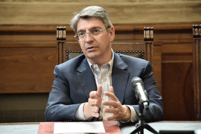 La conferenza stampa del sindaco sulla sicurezza in via Corfù