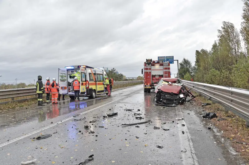 Schianto a Montichiari, traffico in tilt sulla Goitese