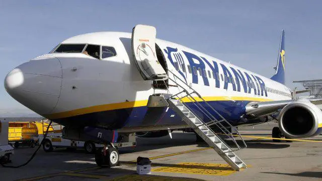 Un velivolo Ryanair (foto archivio)