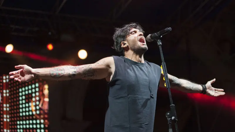 Fabrizio Moro in piazza Loggia