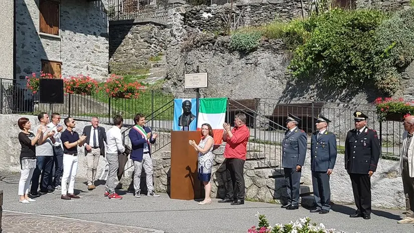 INTITOLAZIONE PIAZZA EDOLO