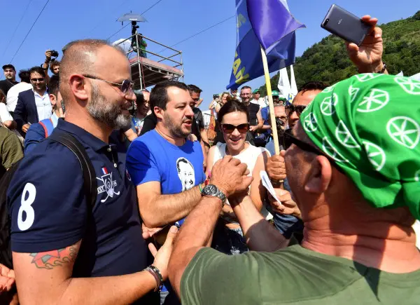 Salvini al raduno di Pontida: arrivo da star