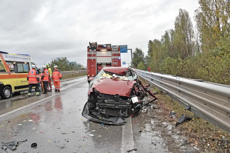 Schianto a Montichiari, traffico in tilt sulla Goitese