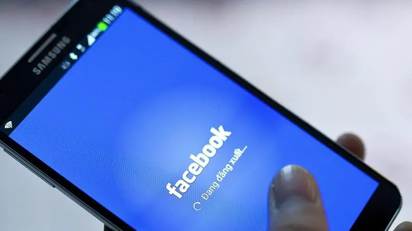 Facebook. La vittima del tentativo di truffa era stata agganciata in Rete