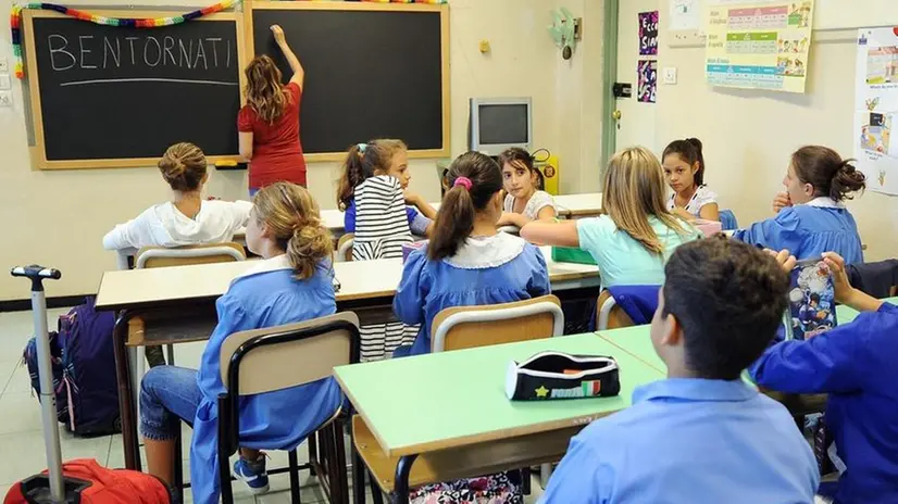 Suona la campanella. In Lombardia la scuola inizia il 12 settembre - Foto Ansa