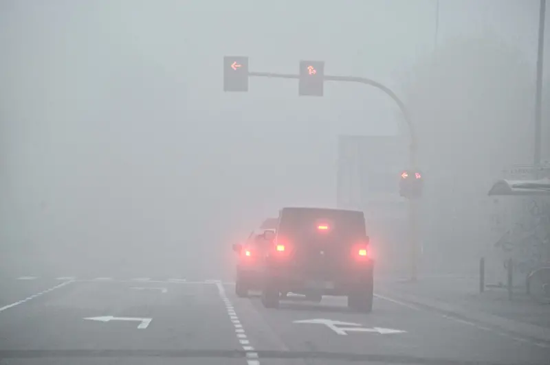 Prima nebbia dell'anno sul Bresciano stamane - Foto Putelli/Neg © www.giornaledibrescia.it