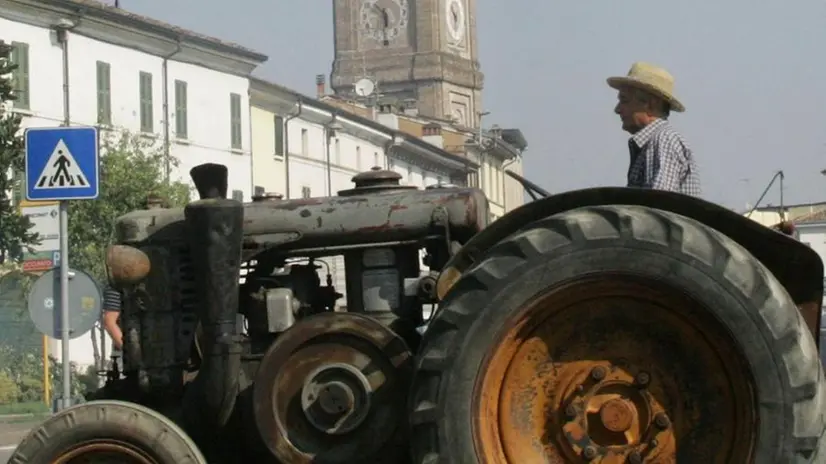 Tradizione. Un vecchio trattore