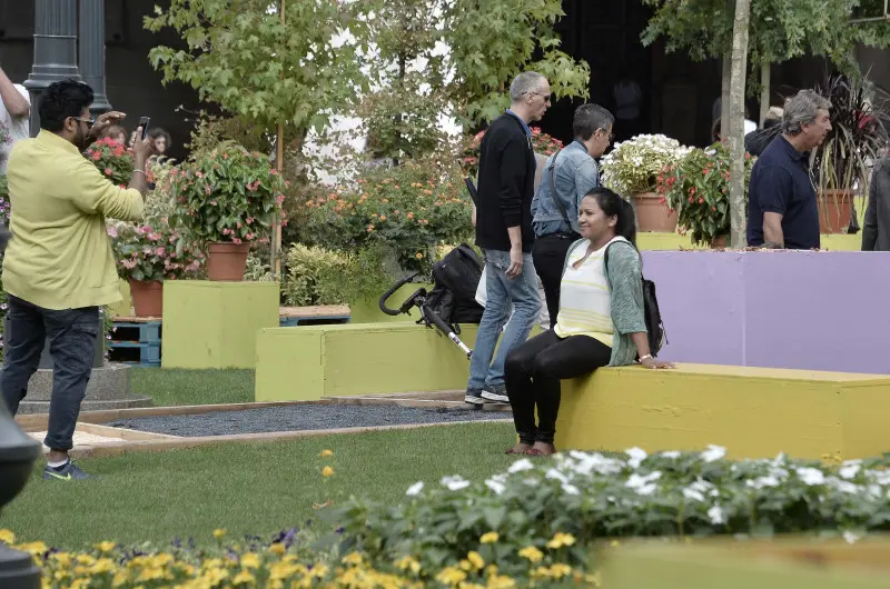 Fiorinsieme trasforma piazza Loggia in un giardino