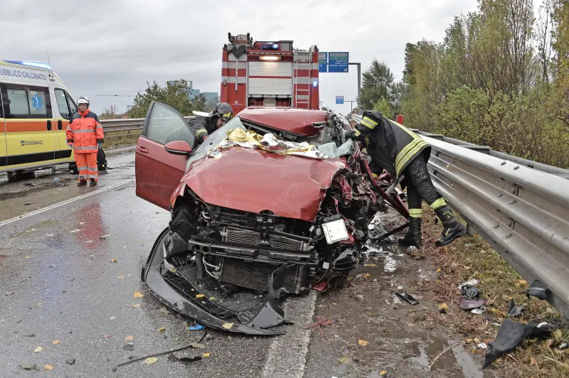 Schianto a Montichiari, traffico in tilt sulla Goitese
