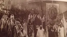Un’immagine di repertorio della festa di ringraziamento per il raccolto