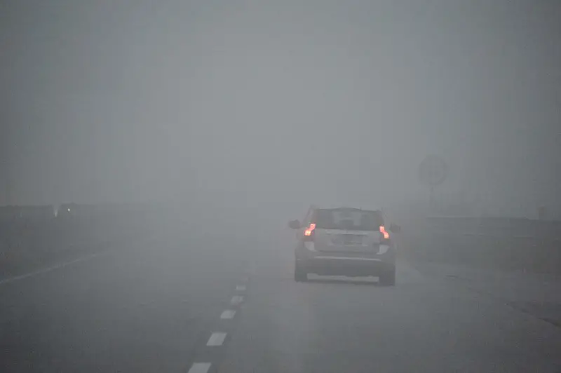 Prima nebbia dell'anno sul Bresciano stamane - Foto Putelli/Neg © www.giornaledibrescia.it