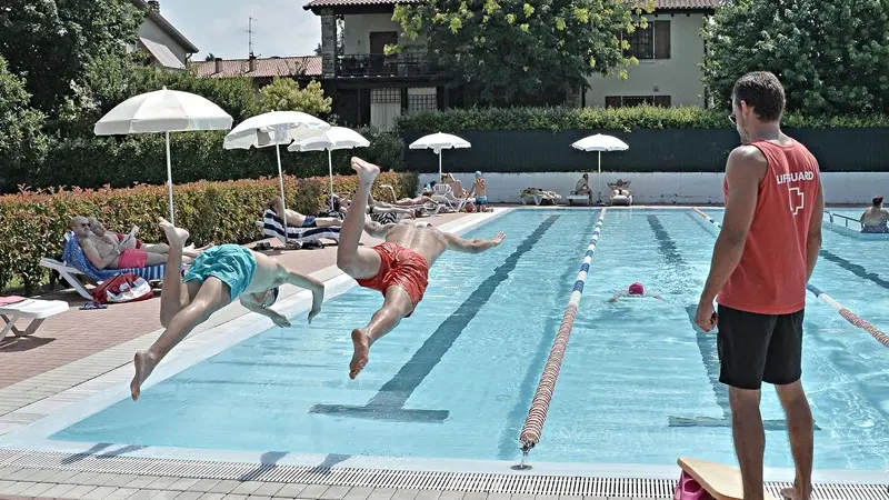 La piscina del Centro San Filippo - Foto Pierre Putelli/Neg © www.giornaledibrescia.it