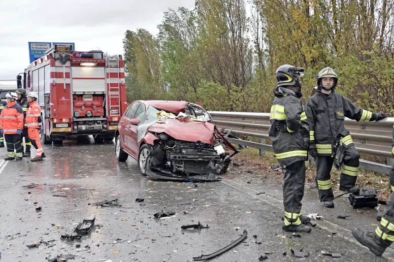 Schianto a Montichiari, traffico in tilt sulla Goitese