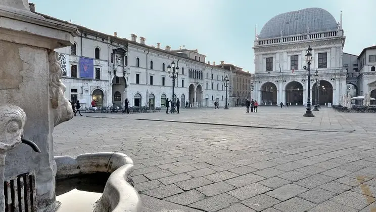 Palazzo Loggia. Il regolamento tornerà in aula per risolvere il «caso quorum»