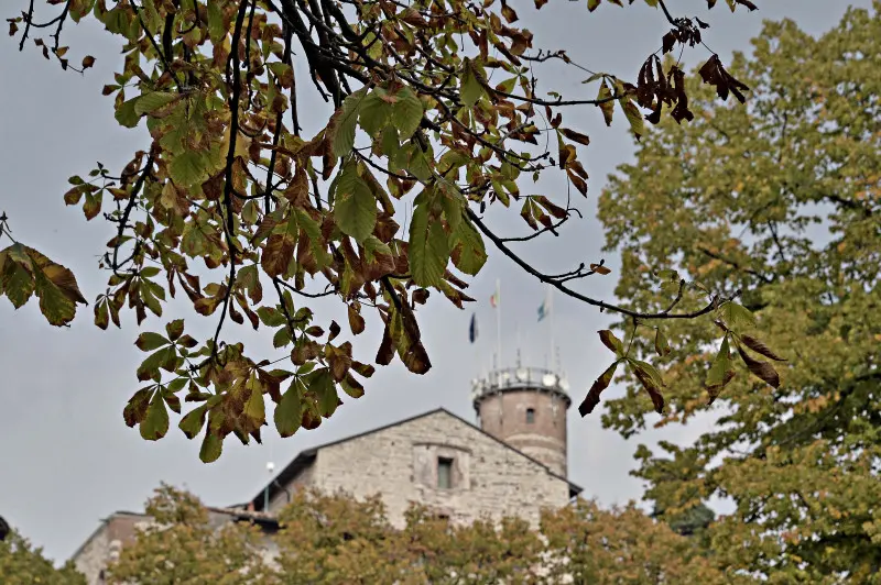 La città si veste d'Autunno -    Foto Pierre Putelli/Neg © www.giornaledibrescia.it