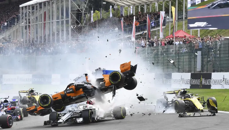 F1, Alonso vola a Spa al via del Gp del Belgio