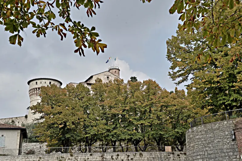 La città si veste d'Autunno -    Foto Pierre Putelli/Neg © www.giornaledibrescia.it