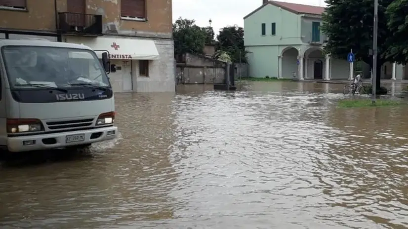 Allagamenti. Le conseguenze del nubifragio abbattutosi su Bassano Bresciano