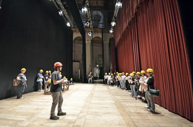 Gli studenti al Teatro Grande