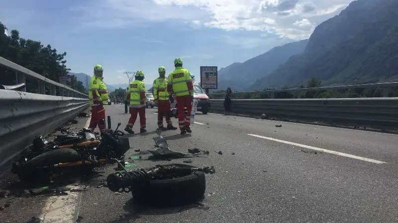 Esine, schianto mortale lungo la Statale 42