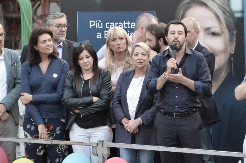 Il ministro Matteo Salvini in piazza Mercato a Brescia