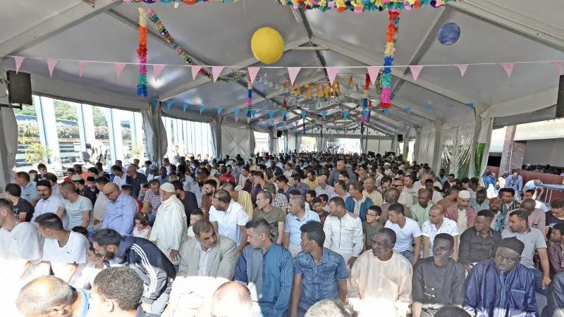 Fine del Ramadan, centro islamico in festa