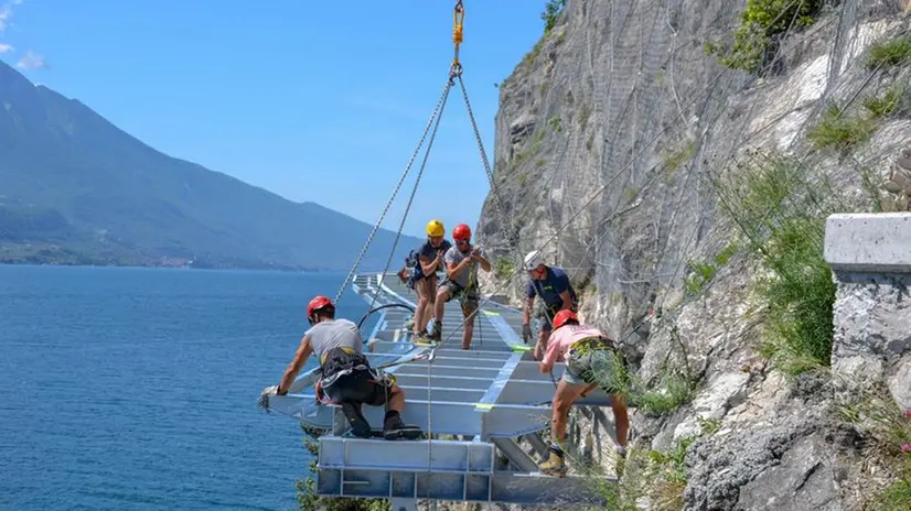 Il cantiere della pista ciclopedonale del Garda