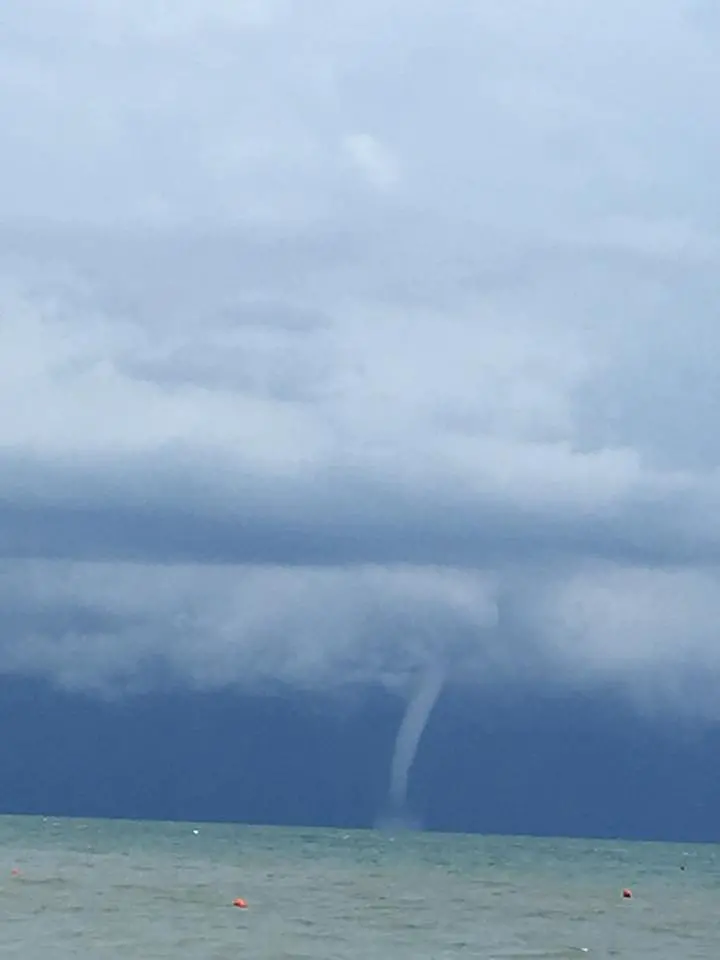 Le trombe marine al largo della Riviera romagnola