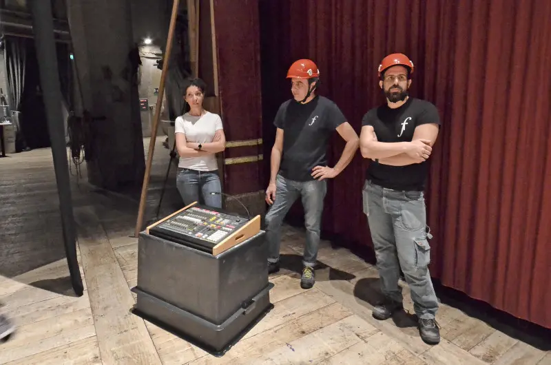 Gli studenti al Teatro Grande