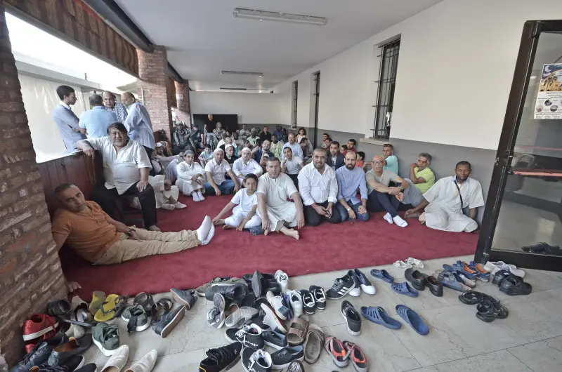Fine del Ramadan, centro islamico in festa