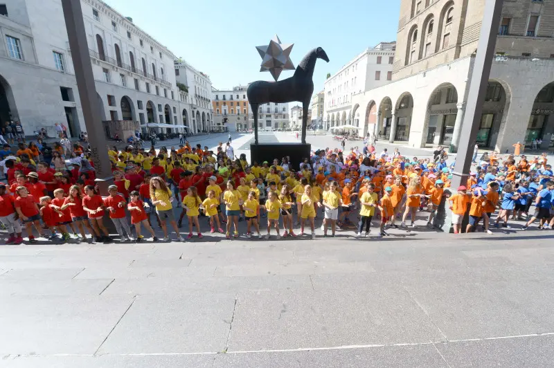 Grest del centro storico, flash mob in piazza Vittoria