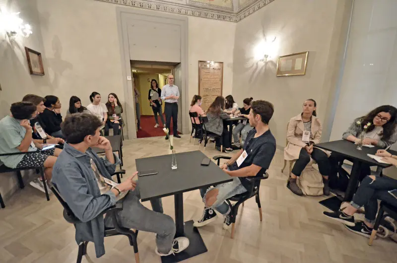 Gli studenti al Teatro Grande