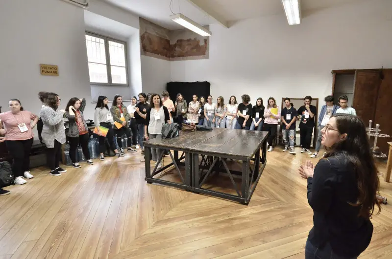 Gli studenti al Teatro Grande