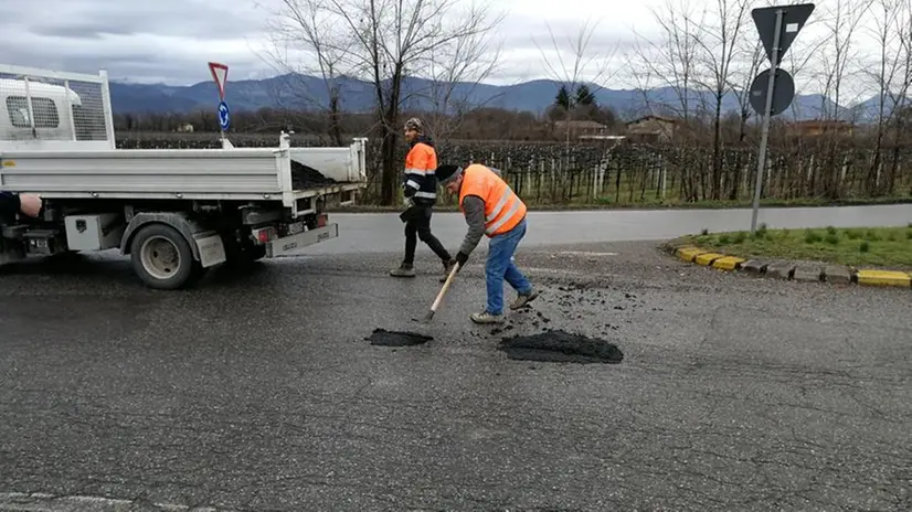 Buche sulle strade di Brescia