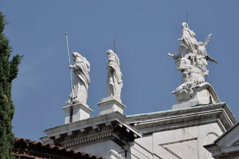 Vigili del Fuoco sul tetto del Duomo Nuovo