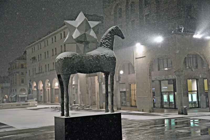 Le immagini di Brescia sotto la neve