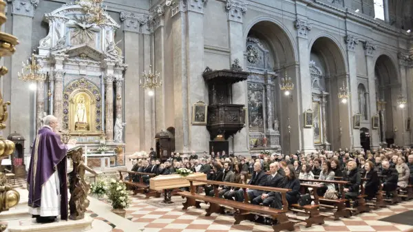 A Manerbio i funerali di Giuseppe Soffiantini