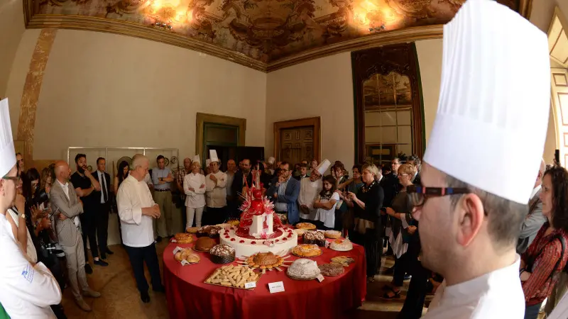 Pasticceri artigiani, 30 anni... dolcissimi