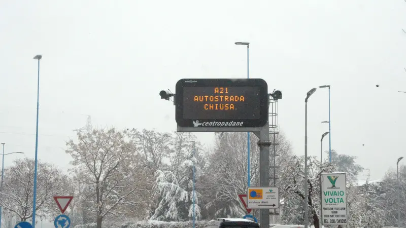 A21 chiusa per neve
