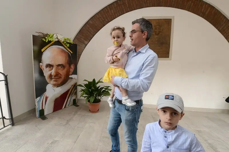 Concesio, la famiglia di Amanda alla casa natale di Paolo VI