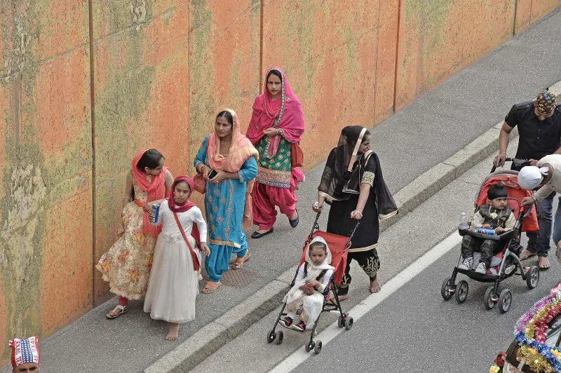 I sikh per le vie della città