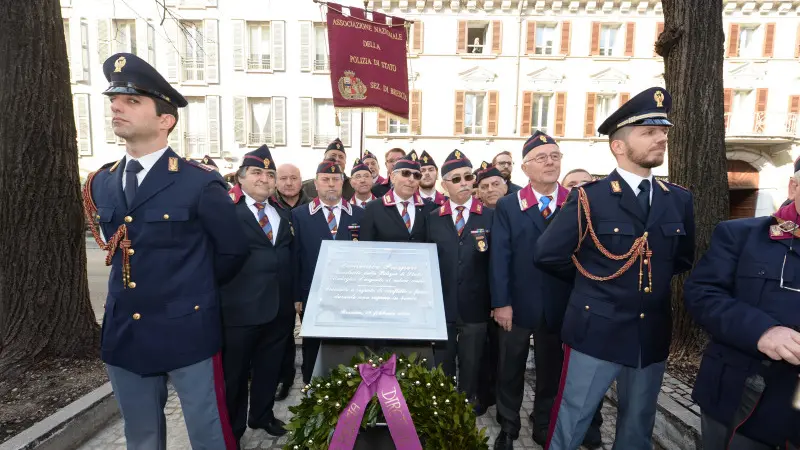La commemorazione di Domenico Prosperi in via Gramsci