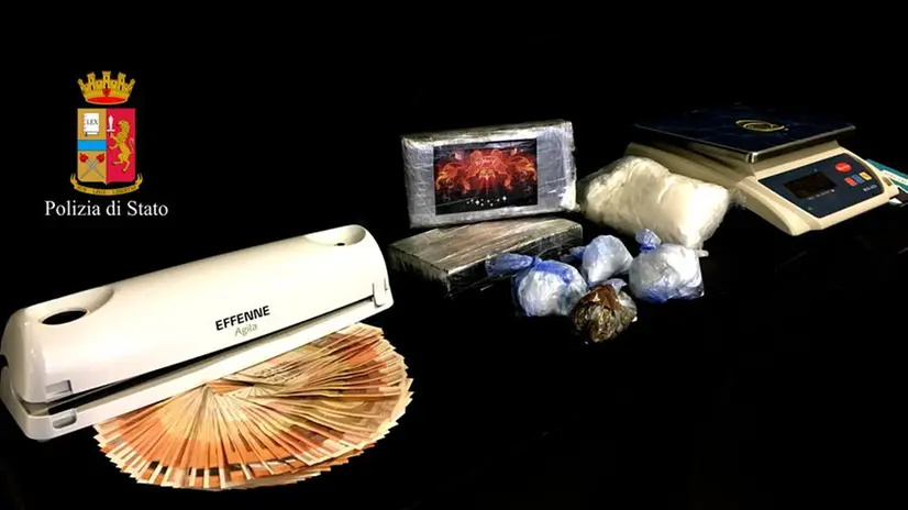 La droga trovata nel sottotetto