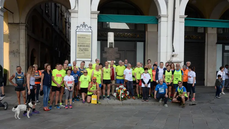 CorriXBrescia omaggia i caduti di piazza Loggia