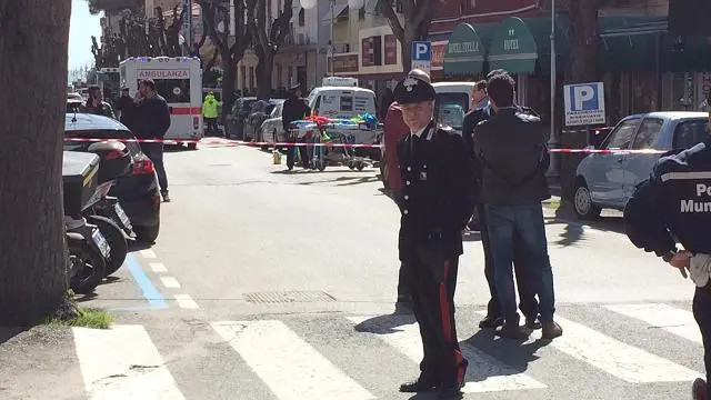 Spari in strada a Follonica