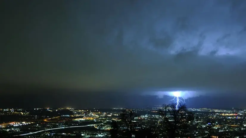 «Brescia sotto all'ira di Zeus» di Giada Zaio