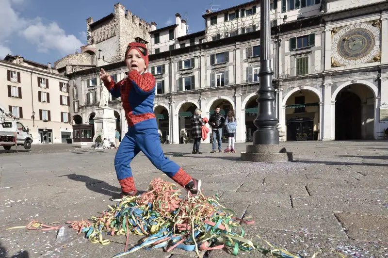 Carnevale in piazza Loggia