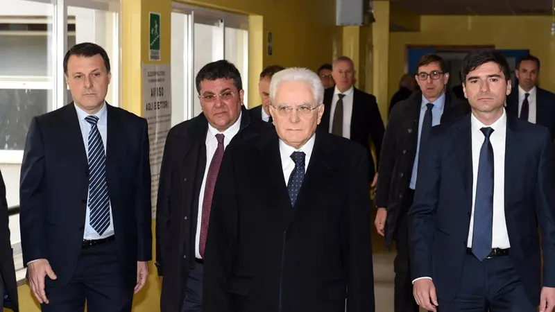 Il presidente della Repubblica Mattarella al seggio Foto Ansa  © www.giornaledibrescia.it