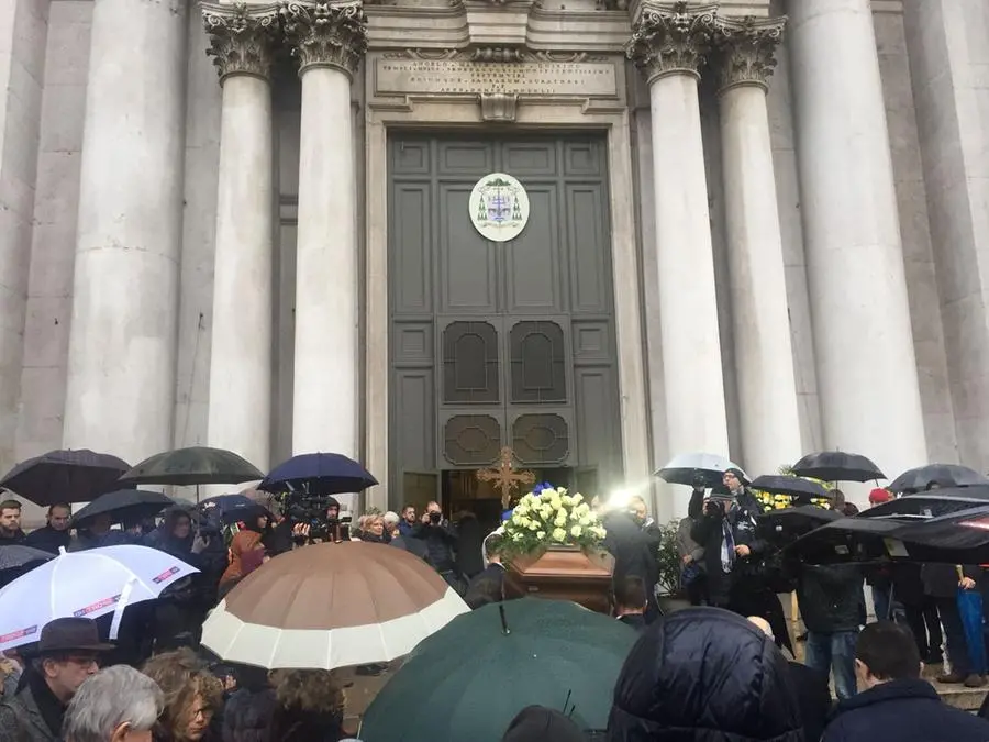 I funerali di Azeglio Vicini in Duomo - Foto © www.giornaledibrescia.it