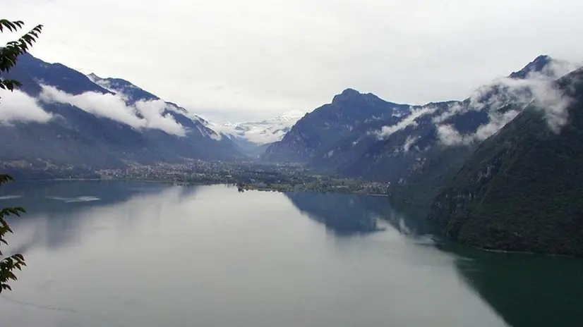 Da tutelare. Suggestiva veduta del lago d’Idro